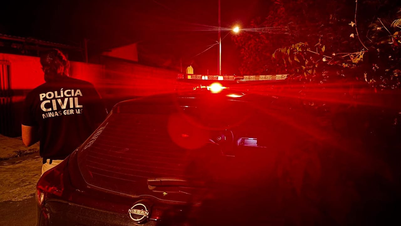 Jovem é brutalmente assassinado com mais de 10 tiros e golpes de lança dentro de casa, em Presidente Olegário