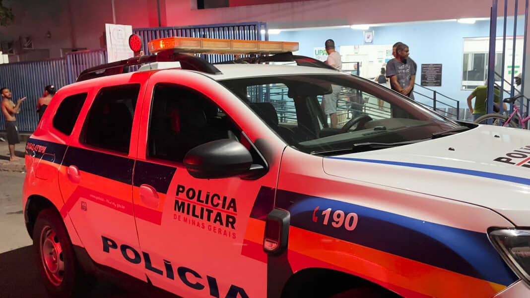 Mãe é agredida no Dia das Mães e colocada para fora de casa com os filhos em João Pinheiro