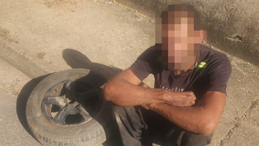 Homem em situação de rua é preso após furtar roda em oficina; peça foi achada em ferro-velho de João Pinheiro