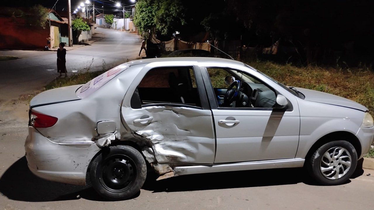 Motorista bêbado e sem CNH causa grave acidente e desmaia em João Pinheiro