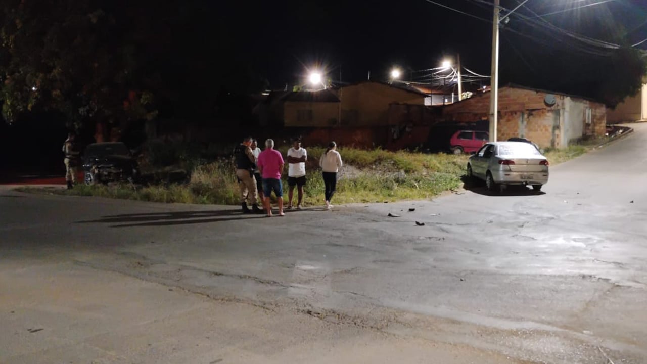 Motorista bêbado e sem CNH causa grave acidente e desmaia em João Pinheiro