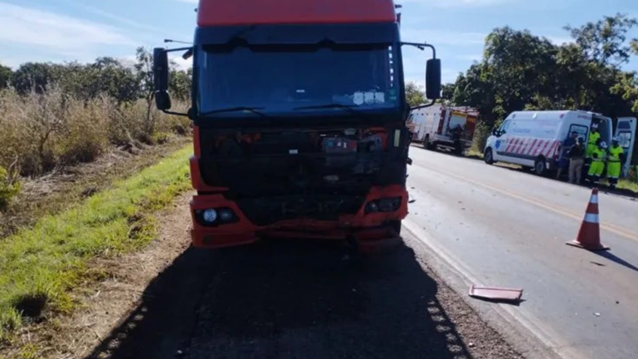 Tragédia: casal pinheirense que voltava de velório morre em grave acidente na BR-040, em Paracatu