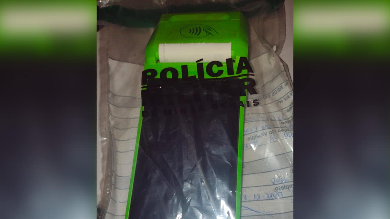 Veja o momento em que estelionatário troca maquininha de cartão para aplicar golpe em hotel de João Pinheiro