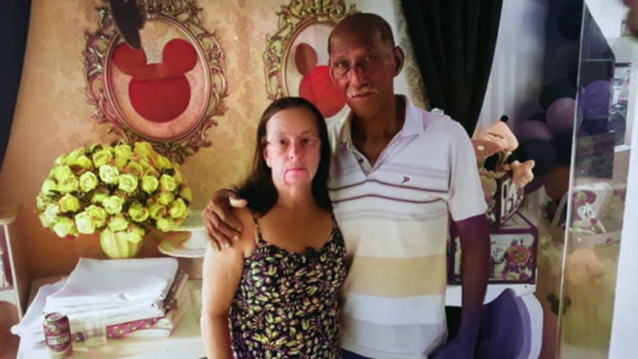 Casal de idosos morre após moto ser atingida por carro na MG-181, em Bonfinópolis de Minas