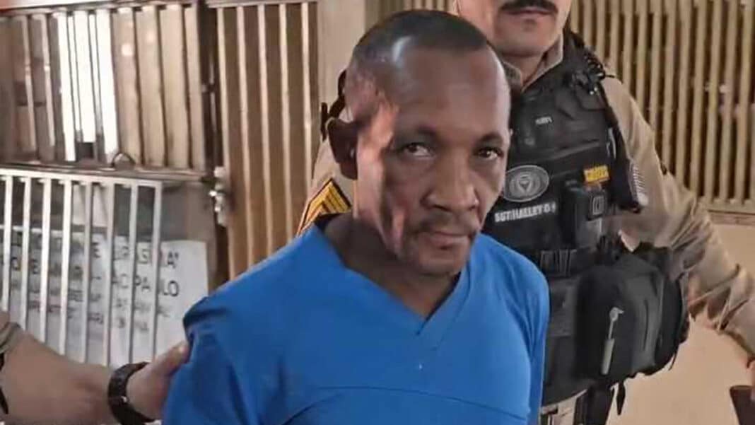 Foragido por homicídio em Goiás é preso pela Polícia na rodoviária de João Pinheiro