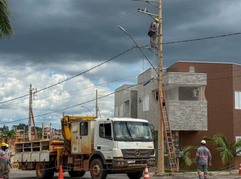 Com quase 60 vagas para a região, Cemig abre concurso para eletricista com salário de até R$ 4,3 mil