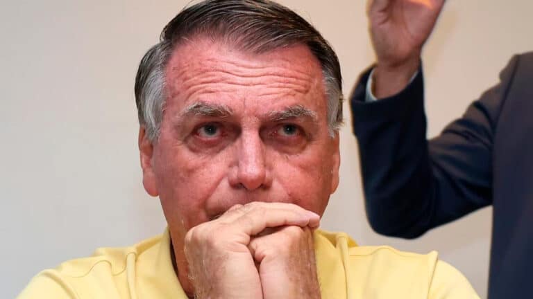 STF define pena de Bolsonaro em 27 anos e 3 meses de prisão por tentativa de golpe