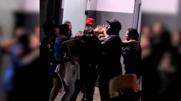 Aposentado tenta separar briga de mulheres em evento de forró e acaba agredido em João Pinheiro; veja o vídeo