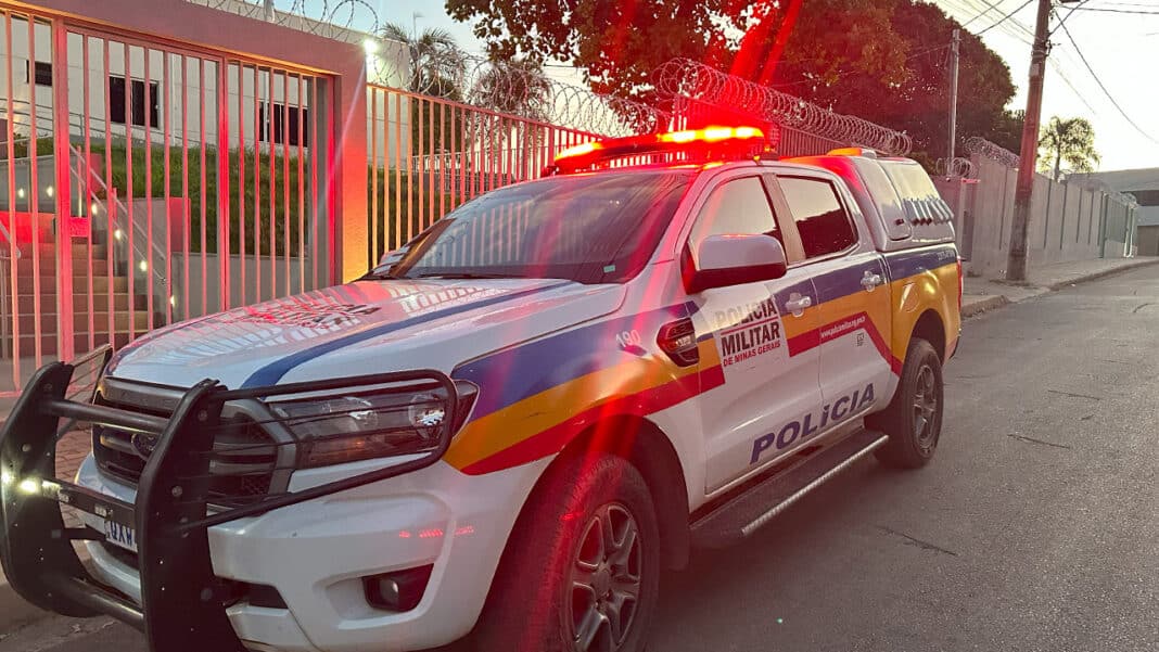 Homem é esfaqueado no abdômen por amigo durante bebedeira em Canabrava, distrito de João Pinheiro