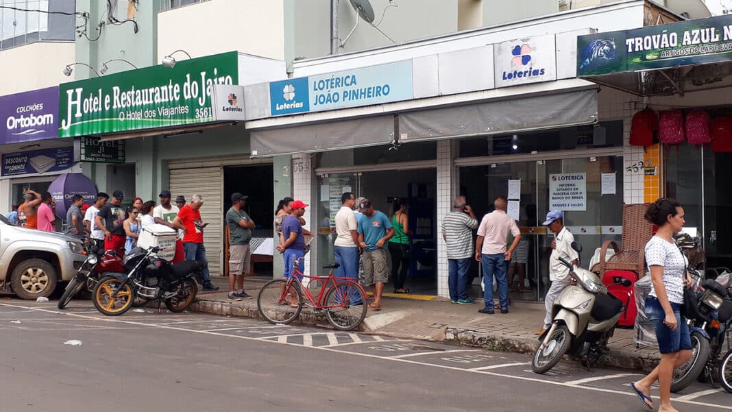 Acumulou! Mega-Sena pode pagar prêmio de R$ 54 milhões no sorteio desta quinta-feira (25)