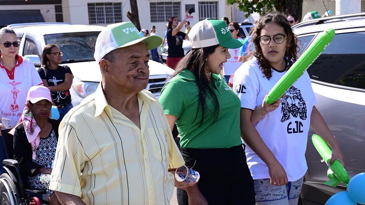 Caminhada do Abrigo Sant'Ana em João Pinheiro une alegria, emoção e apelo por mais atenção à causa da pessoa idosa