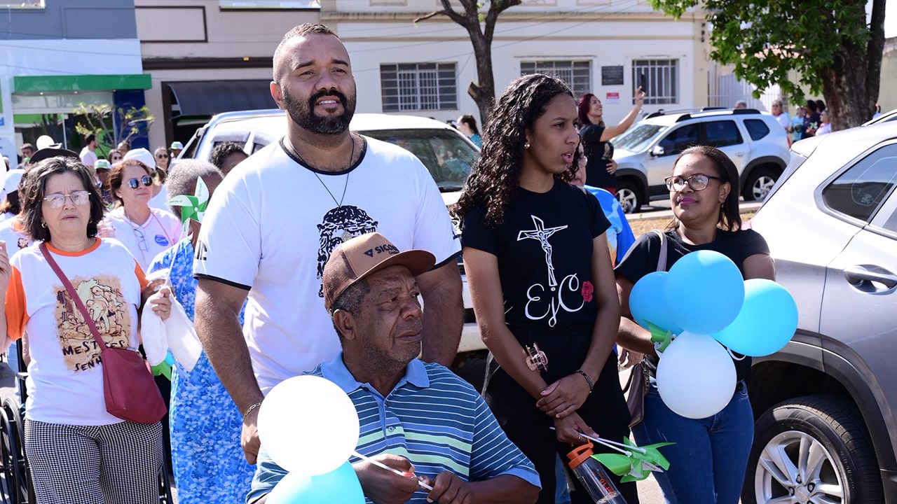 Caminhada do Abrigo Sant'Ana em João Pinheiro une alegria, emoção e apelo por mais atenção à causa da pessoa idosa