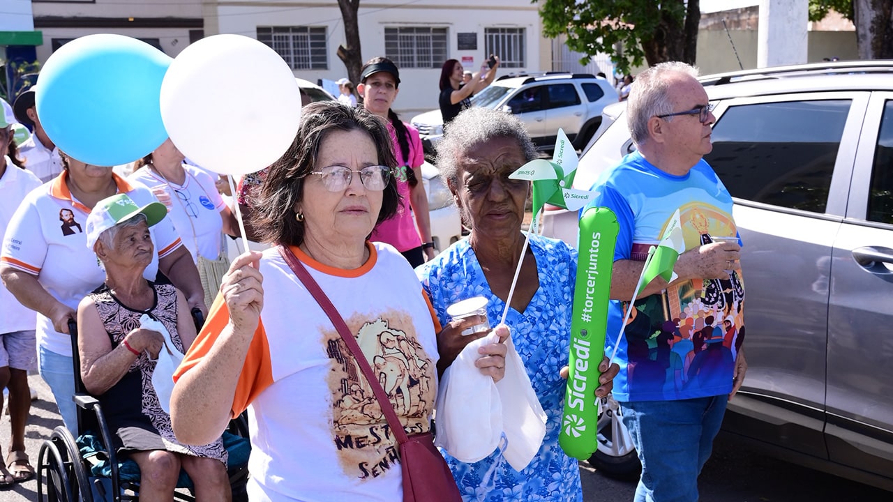 Caminhada do Abrigo Sant'Ana em João Pinheiro une alegria, emoção e apelo por mais atenção à causa da pessoa idosa