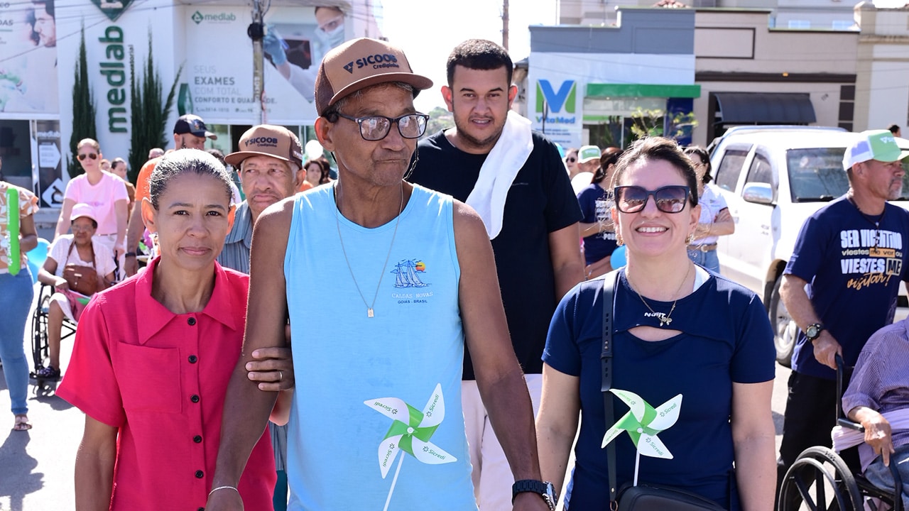 Caminhada do Abrigo Sant'Ana em João Pinheiro une alegria, emoção e apelo por mais atenção à causa da pessoa idosa