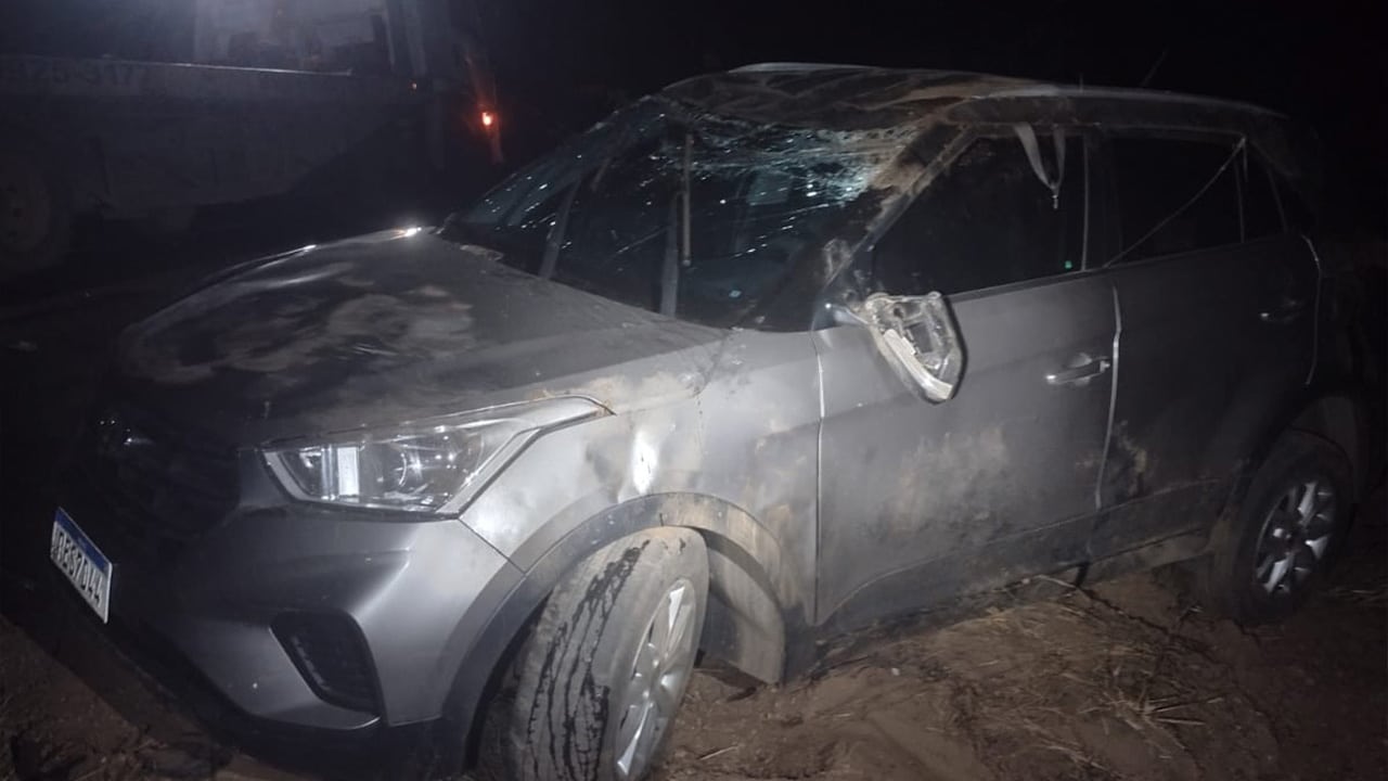 Manobra para evitar batida causa grave acidente e deixa família ferida na MG-410 próximo do trevo com a BR-040