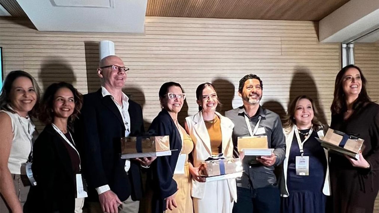 Orgulho! EnfermeOrgulho! Enfermeira pinheirense de 26 anos lidera projeto de auditoria pioneiro no SUS e vira referência em MGira pinheirense de 26 anos cria protocolo de auditoria inédito no SUS e vira referência em MG