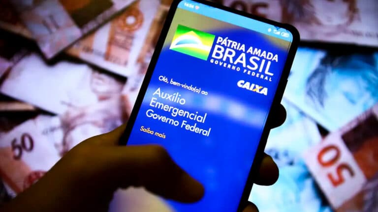 Minas tem 21 mil famílias na mira do governo para devolver Auxílio Emergencial; veja como pagar