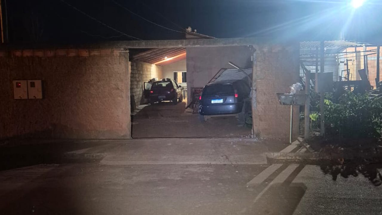 A saideira foi na delegacia: aniversariante bebe demais e é preso após acidente em Brasilândia de Minas