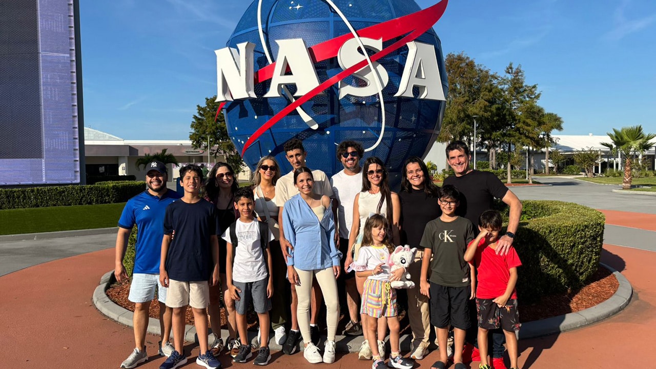 De João Pinheiro para o mundo: alunos embarcaram em uma experiência inesquecível na Disney e na NASA