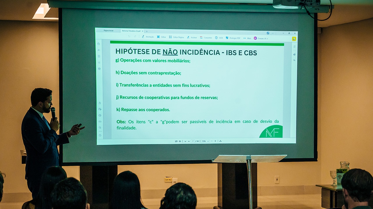 Com palestra de especialista, evento em João Pinheiro busca despertar empresários para a Reforma Tributária