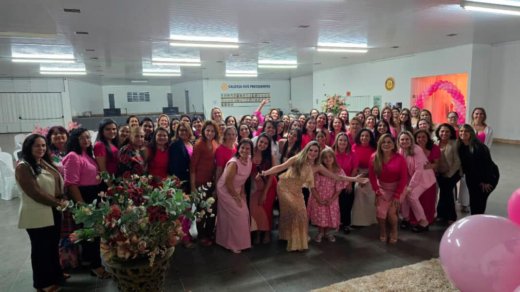 Com histórias de inspiração e superação, evento do Rotary reúne mulheres e marca o Outubro Rosa em João Pinheiro