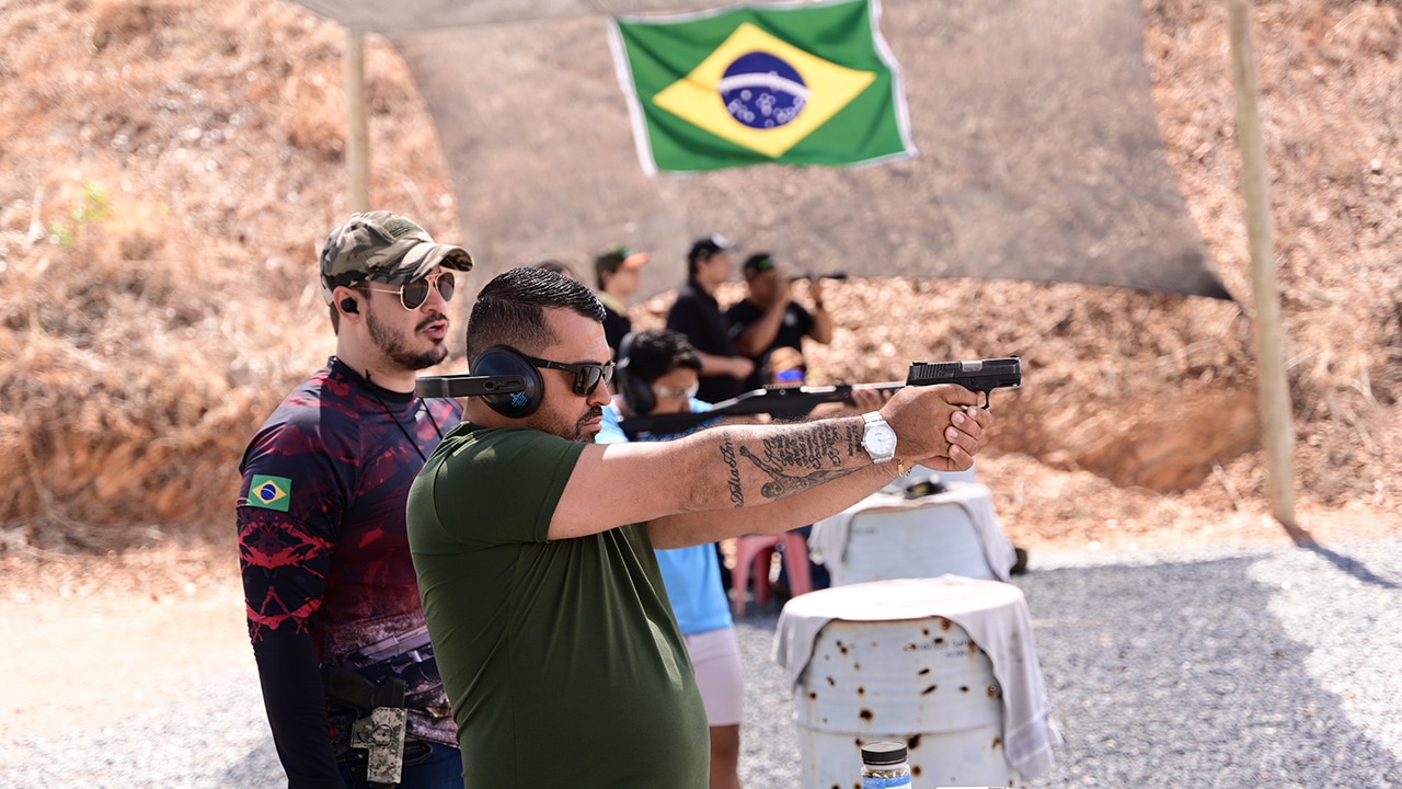 Interessado em ter sua arma de fogo legalizada? Emissão de CR (CAC) estão mais ágeis agora; saiba como