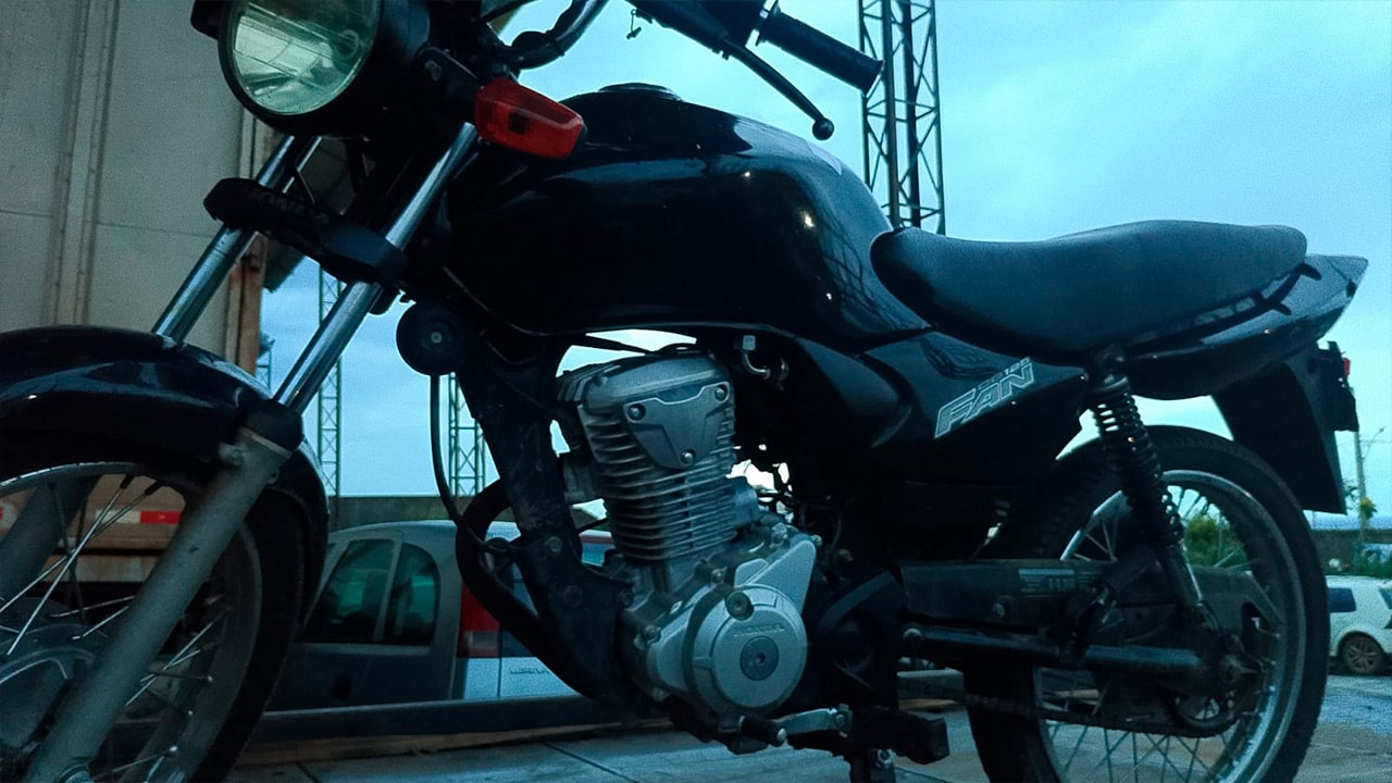 Sem carteira e com moto