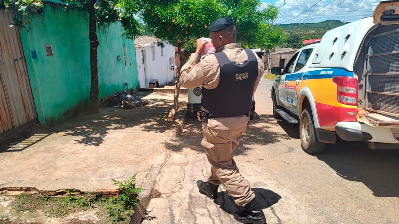 Polícia Militar de João Pinheiro atinge marca de 190 cestas básicas entregues para famílias carentes ao longo de 2025