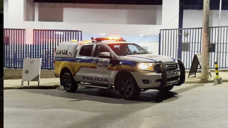 Cunhado agride mulher com golpe de enxada após discussão no Cais em João Pinheiro e foge da polícia