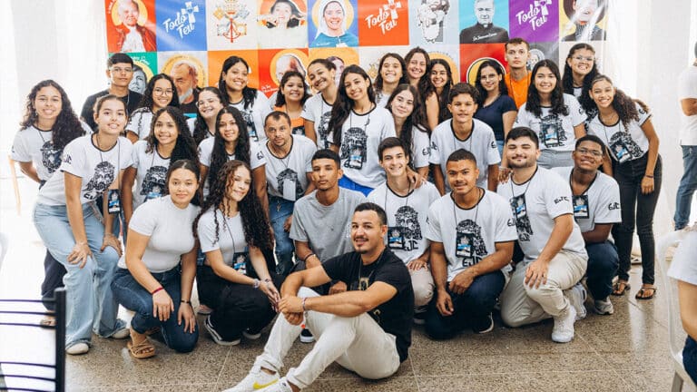 Mistério e fé: EJC da Imaculada Conceição em João Pinheiro convida jovens para vivenciar o amor de Cristo