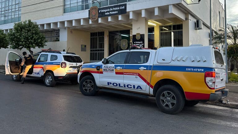 Jovem discute com mulheres, diz que acabaria com a festa, saca arma e atira para cima em João Pinheiro