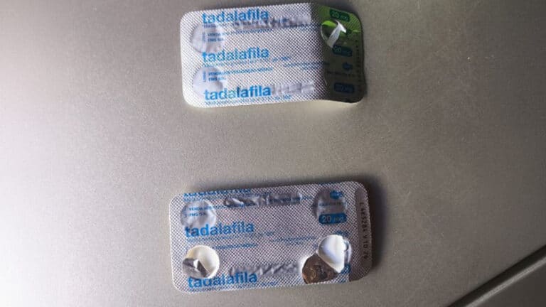 Homem morre dentro de motel com acompanhante ao misturar bebida, energético e 4 comprimidos de “tadala”