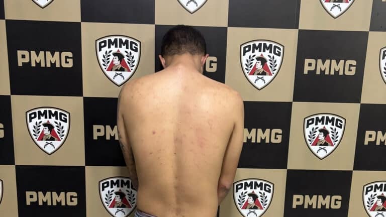 Que terror! Filho armado com faca ameaça os próprios pais, quebra móveis da casa e acaba preso em João Pinheiro