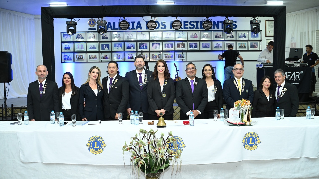Momento histórico! Após 42 anos, Lions Clube de João Pinheiro tem sua primeira presidente mulher