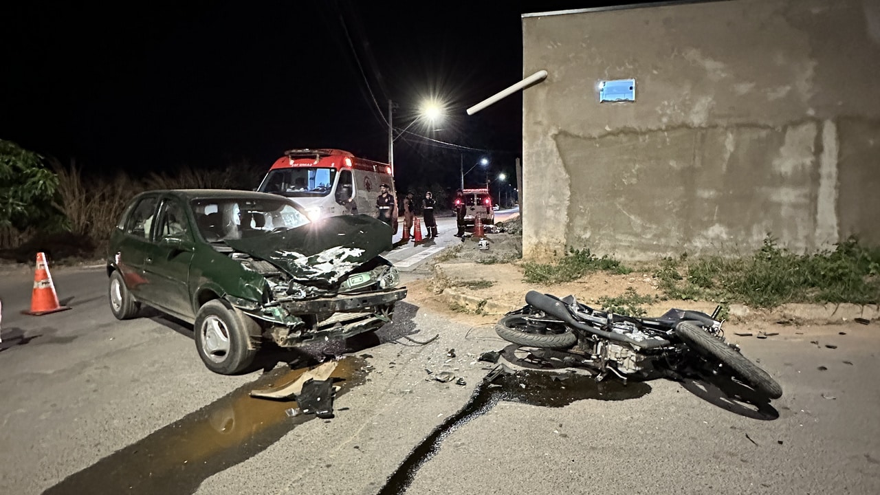 Câmera registra momento de batida que terminou com morte de jovem de 18 anos na COHAB, em João Pinheiro