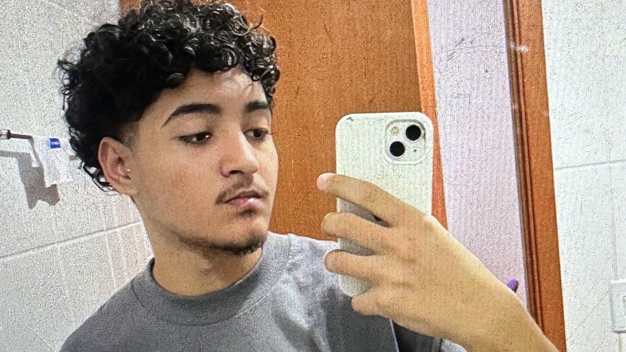 Câmera registra momento de batida que terminou com morte de jovem de 18 anos na COHAB, em João Pinheiro