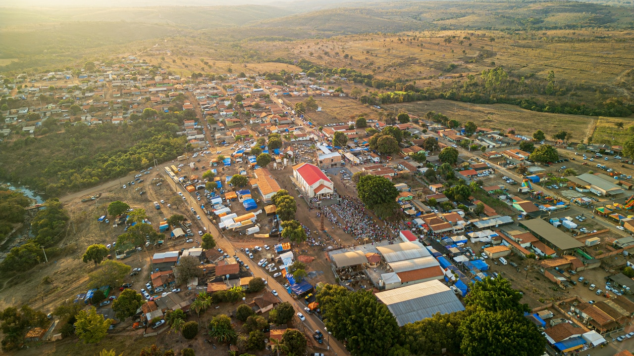 Santuário de Nossa Senhora da Abadia ganha nova pintura para a 138ª Festa em Andrequicé, em Presidente Olegário