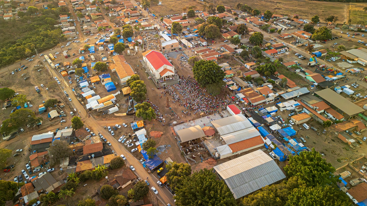Santuário de Nossa Senhora da Abadia ganha nova pintura para a 138ª Festa em Andrequicé, em Presidente Olegário