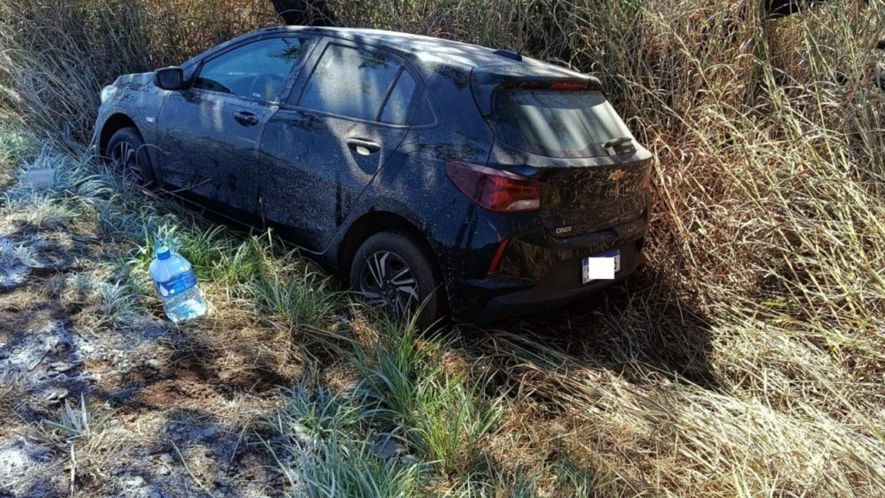 Motorista morre preso às ferragens após batida de frente entre duas carretas na BR-365 em Buritizeiro
