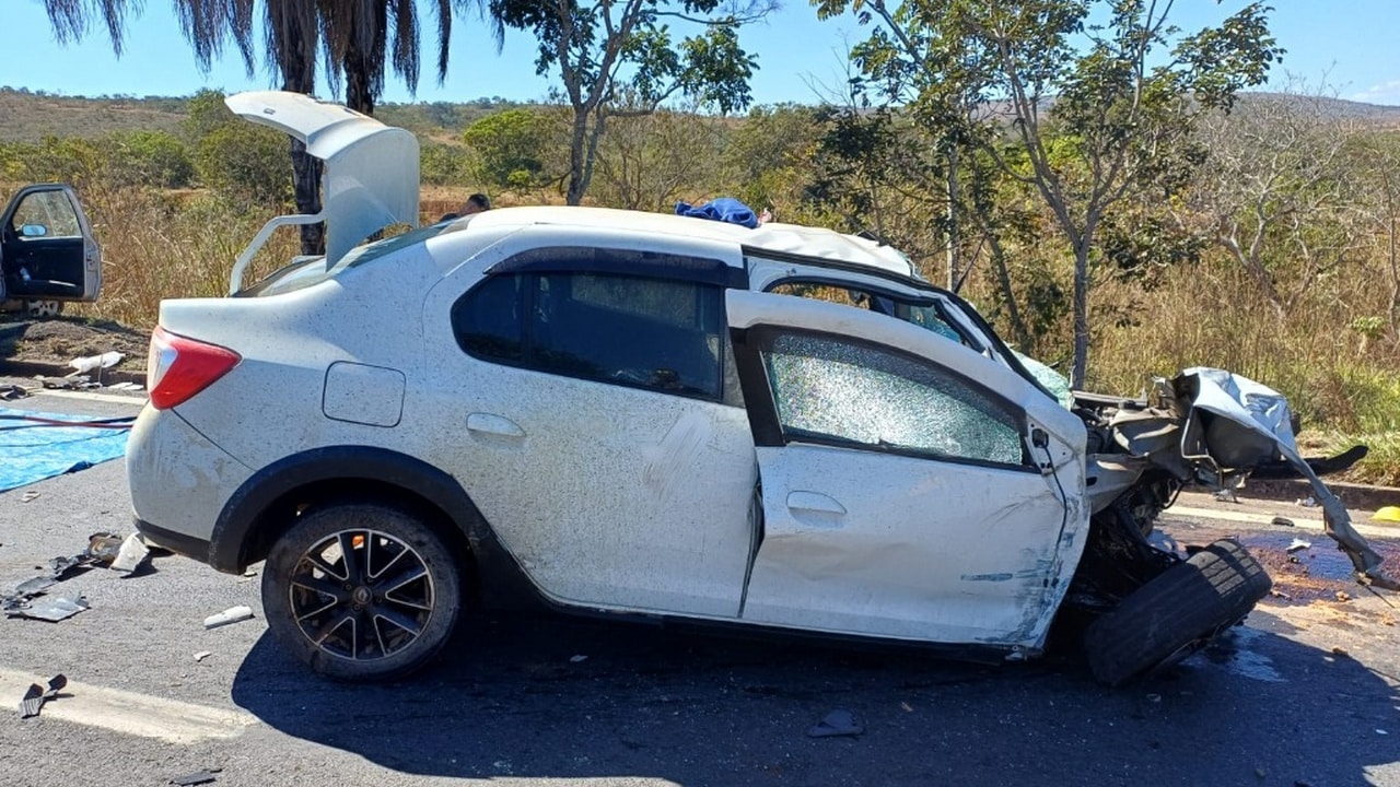 Tragédia! Filhos morrem e pais ficam gravemente feridos após acidente na BR-040 em São Gonçalo do Abaeté