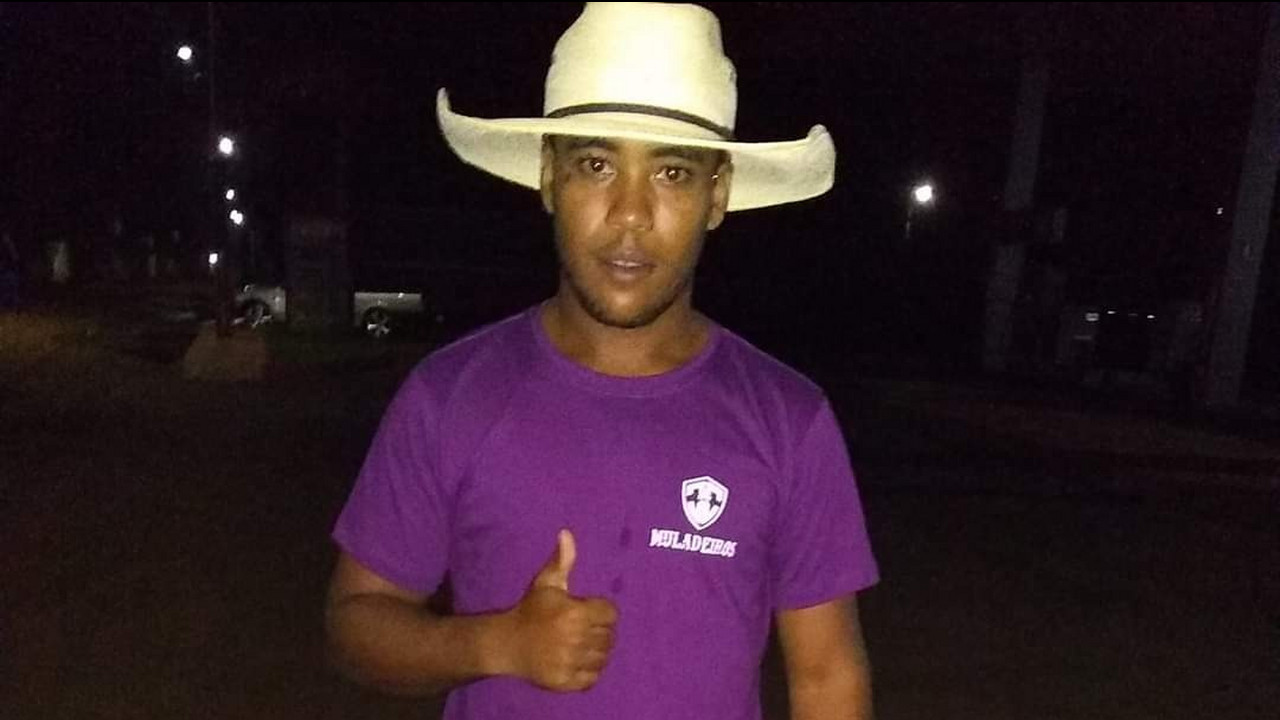 Ele só sabe que o pai era chamado de 