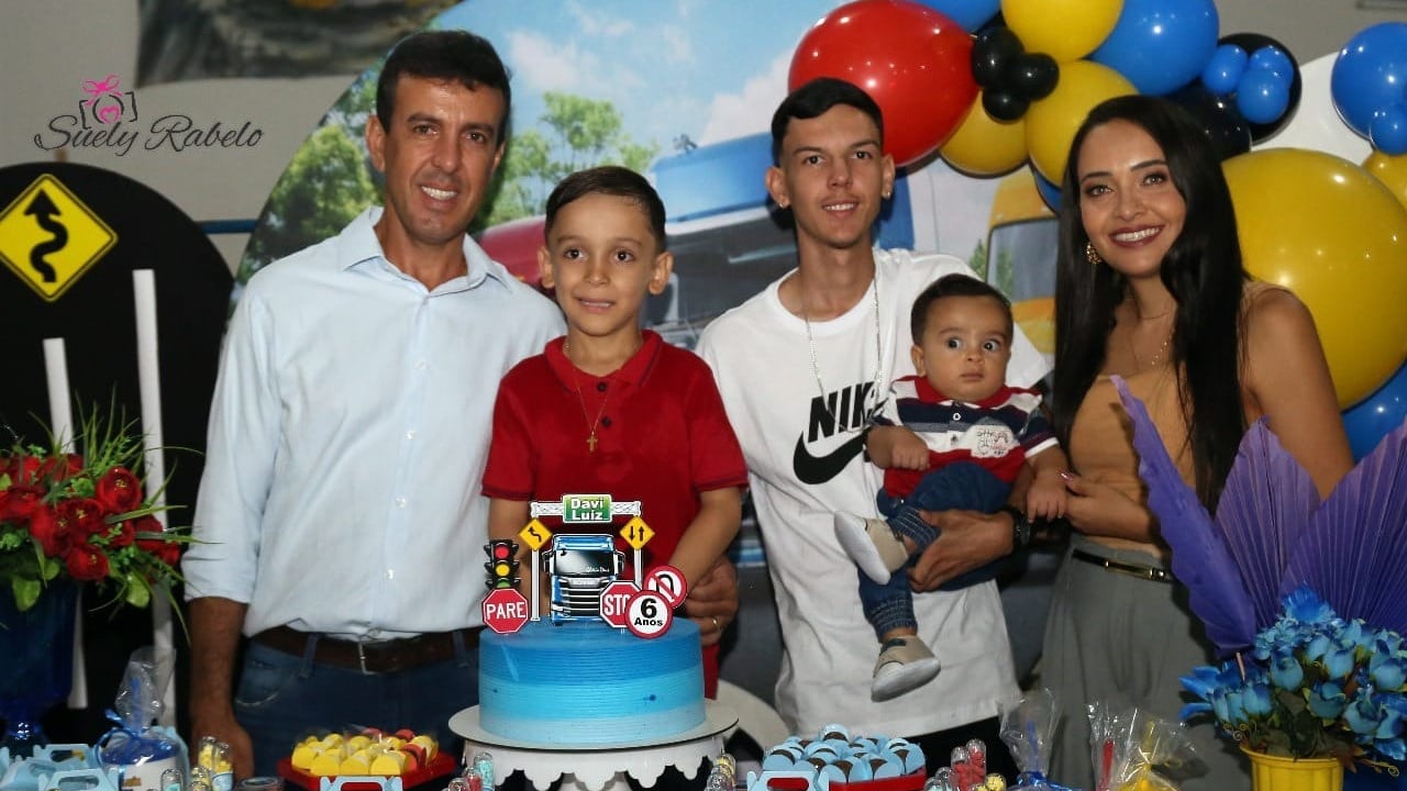 Após ficar gravemente ferido em acidente na MG-410, caminhoneiro pinheirense apresenta melhora e família pede orações