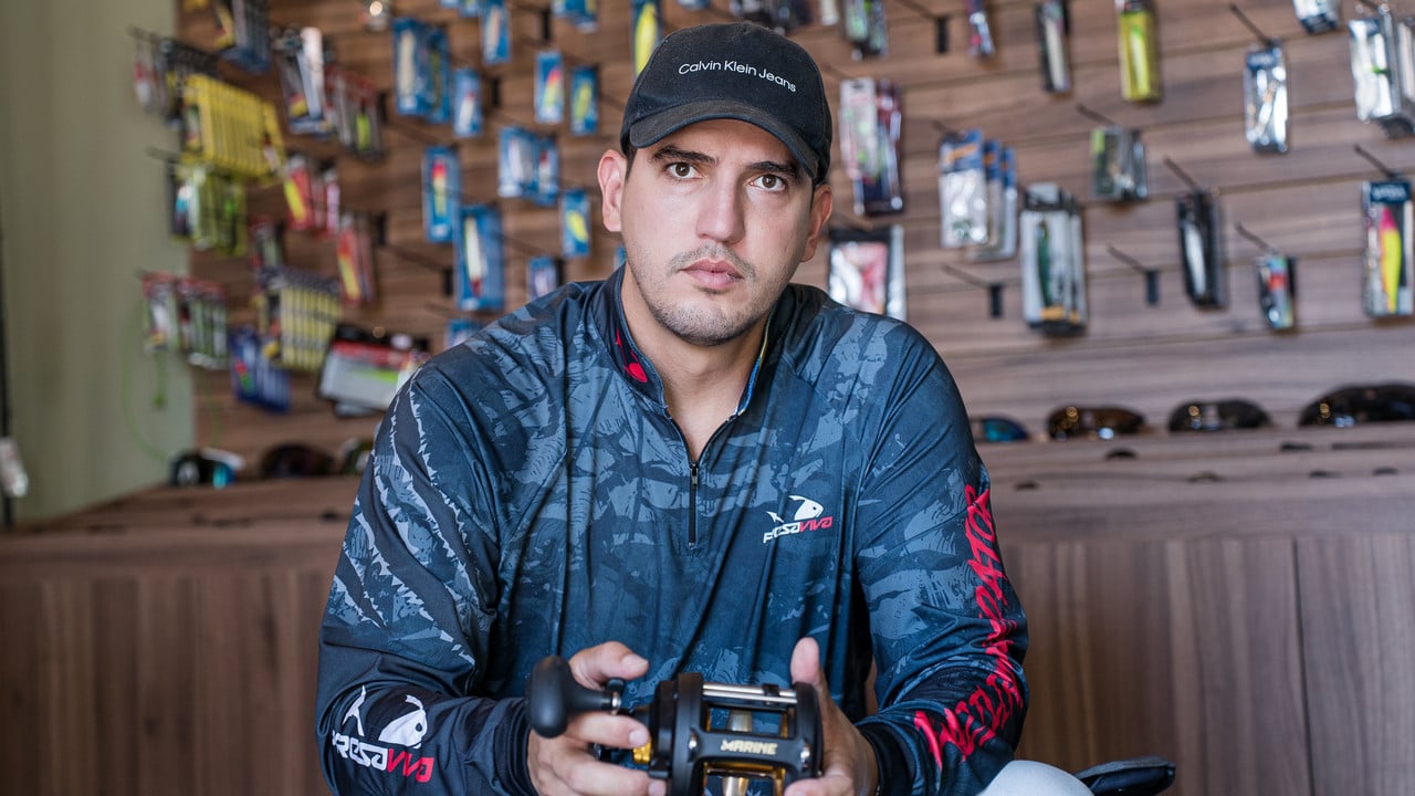 Paixão que virou negócio! Casal de pescadores abre loja em João Pinheiro com equipamentos pelo mesmo preço da internet