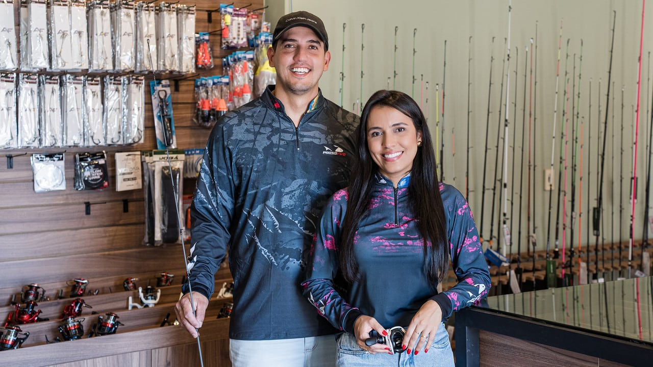 Paixão que virou negócio! Casal de pescadores abre loja em João Pinheiro com equipamentos pelo mesmo preço da internet