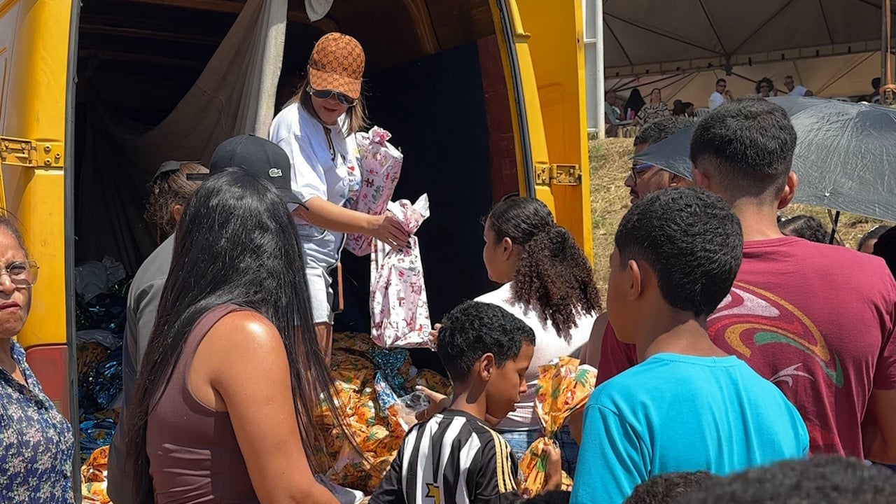 De 50 para mais de 600 presentes: promessa de 2018 vira tradição de Dia das Crianças na Coenge, em João Pinheiro